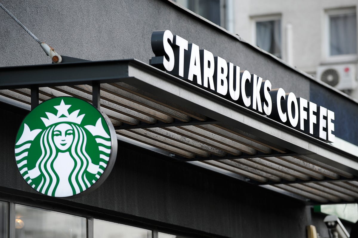Starbucks in Crisi: Vendite in Calo e Cambi di Strategia