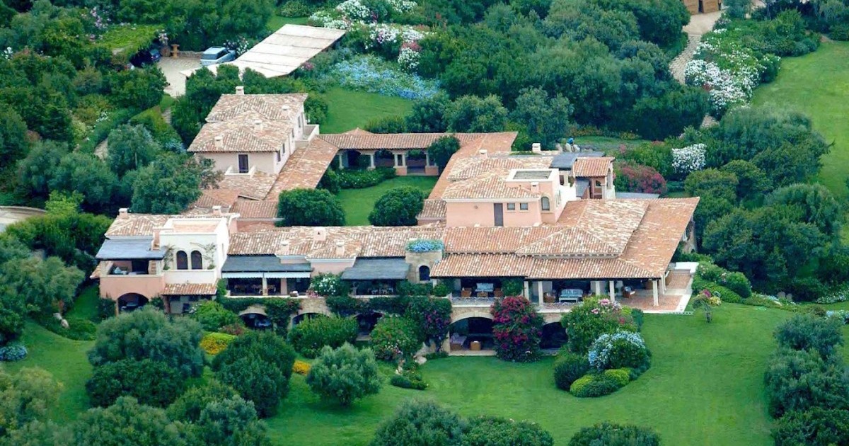 Villa Certosa, il gioiello di Berlusconi: voci di vendita, ma Fininvest smentisce