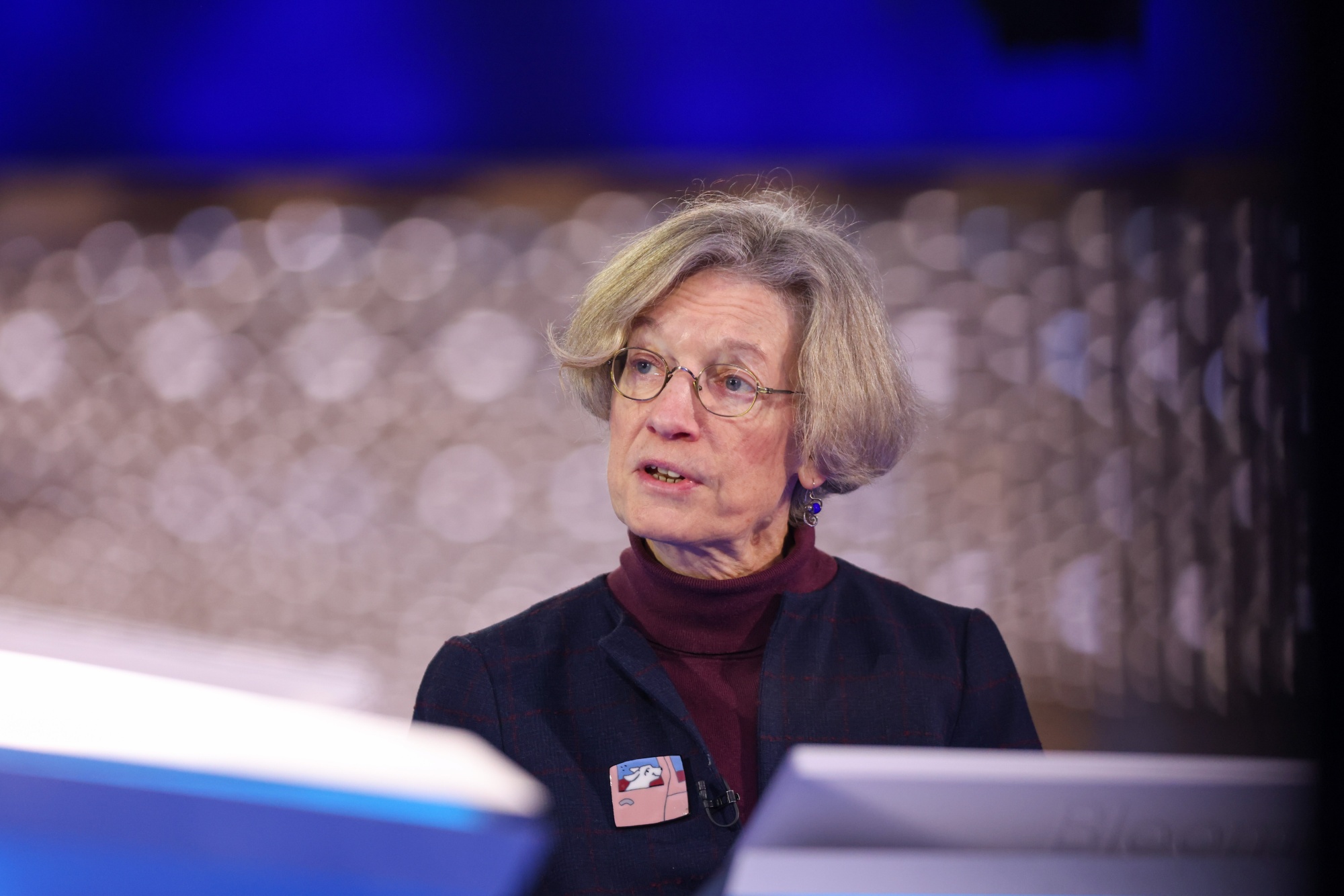 Mann (Bank of England): l’aumento del salario minimo ha spinto in alto la disoccupazione giovanile nel Regno Unito