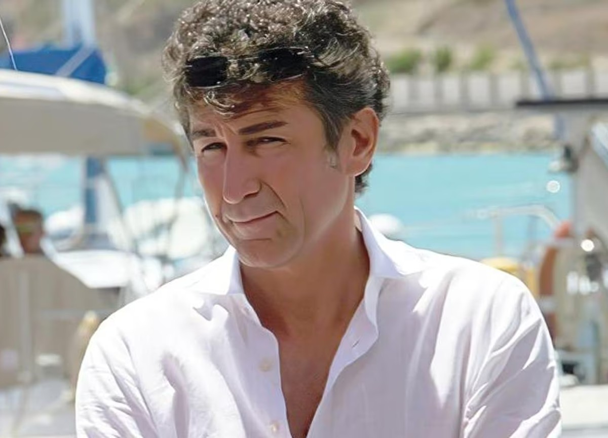 Ion Group sotto pressione: bond al 10% e hedge fund in short per paura dell’impatto dell’AI