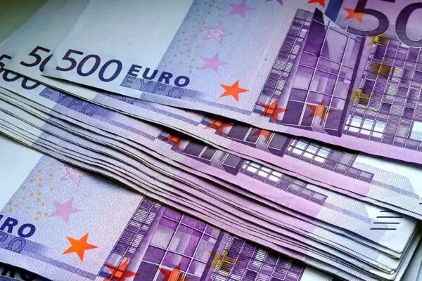 La BCE dice addio ai 500 euro: stop al taglio più usato per il riciclaggio