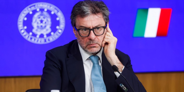 Errore nelle Certificazioni Uniche 2026: rischio rimborsi persi nel 730, l’allarme CGIL