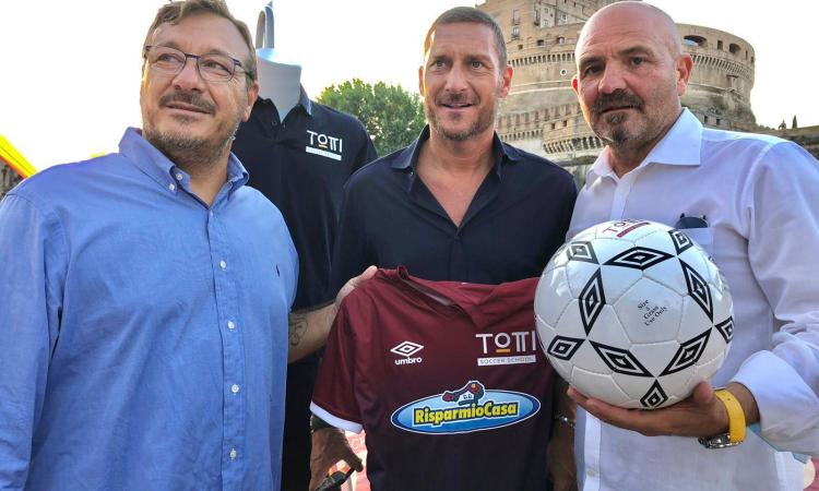 Sequestrati i conti della Totti Soccer School: cosa riguarda l’inchiesta sul fratello di Francesco Totti