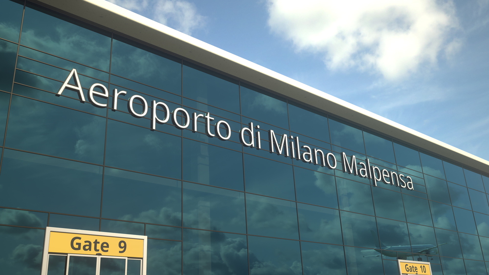 Furti nei bagagli a Malpensa, arrestati 3 operatori: la banda a caccia di beni di lusso