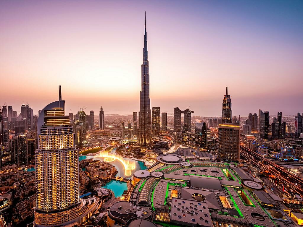 Dubai premia i residenti che convincono amici e familiari a visitarla, mentre l’instabilità regionale frena il turismo