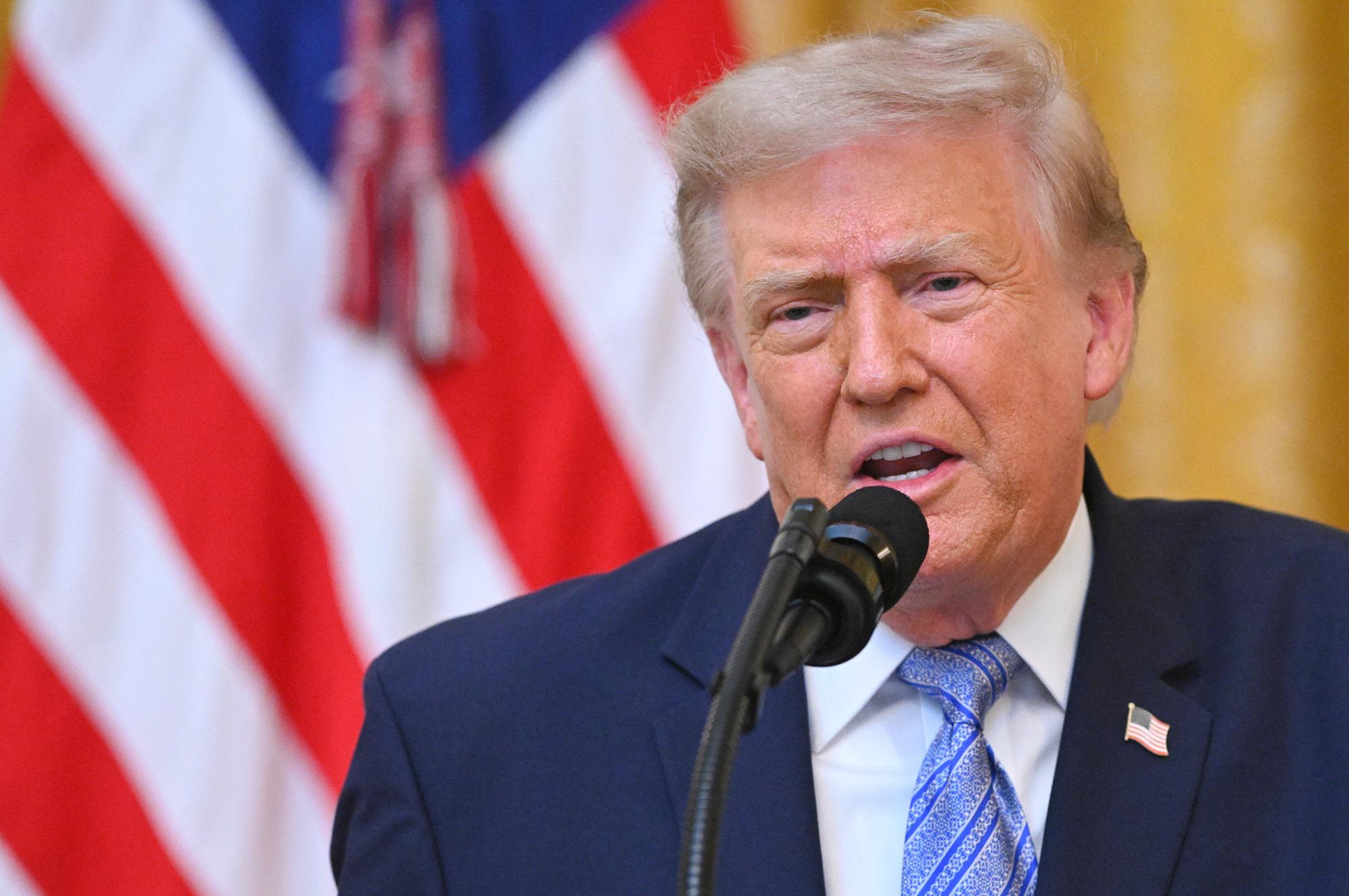 Trump Media vende l’accesso prioritario ai post di Truth Social che muovono i mercati: il servizio per trader riapre il nodo etico