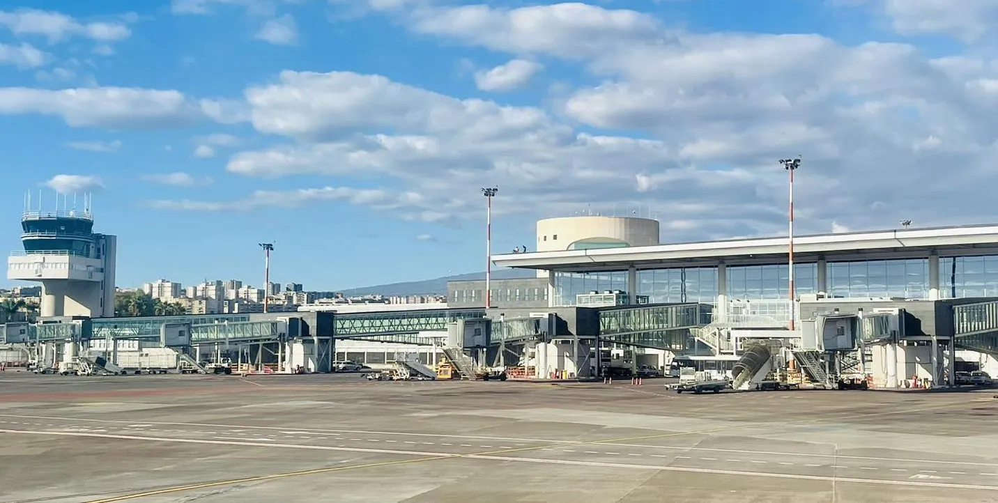 L’aeroporto di Catania è nel posto sbagliato? Perché Fontanarossa fu costruito vicino all’Etna
