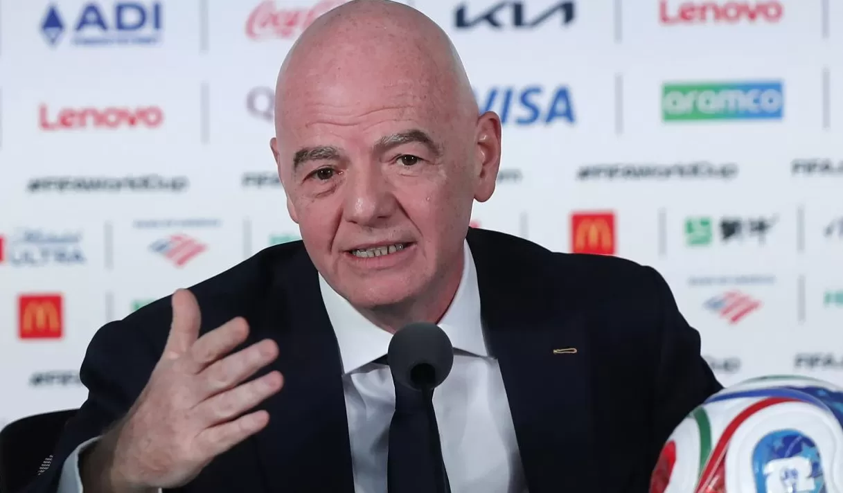 Il piano segreto di Infantino per portare la Superlega sotto il marchio FIFA: il documento svelato dal Guardian