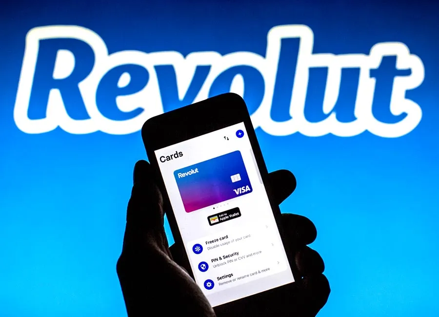 Revolut truffata con una PEC falsa delle forze dell’ordine: IAmNotAVillain rivendica 147 GB di dati rubati dai sistemi italiani