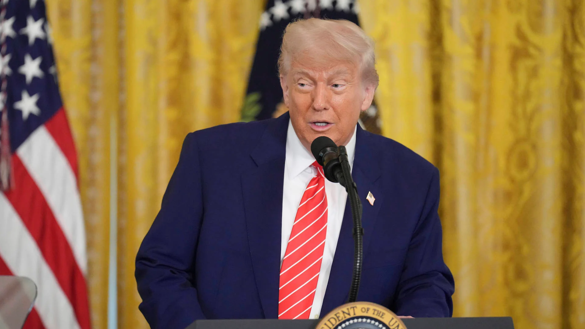 Diesel, Trump spende miliardi e riapre al gasolio russo, ma i prezzi restano vicini ai massimi a pochi giorni dalle elezioni